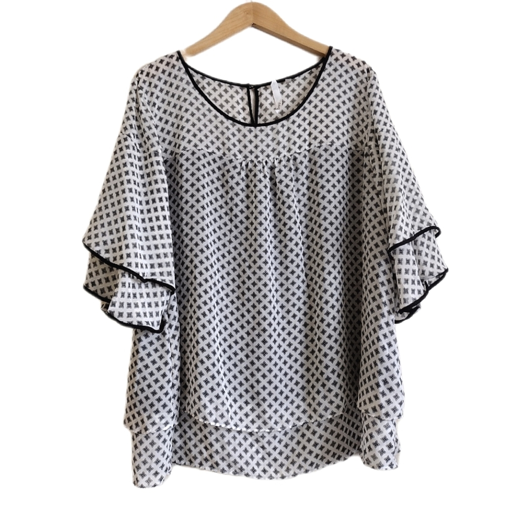 ⚡3/$10⚡layered blouse